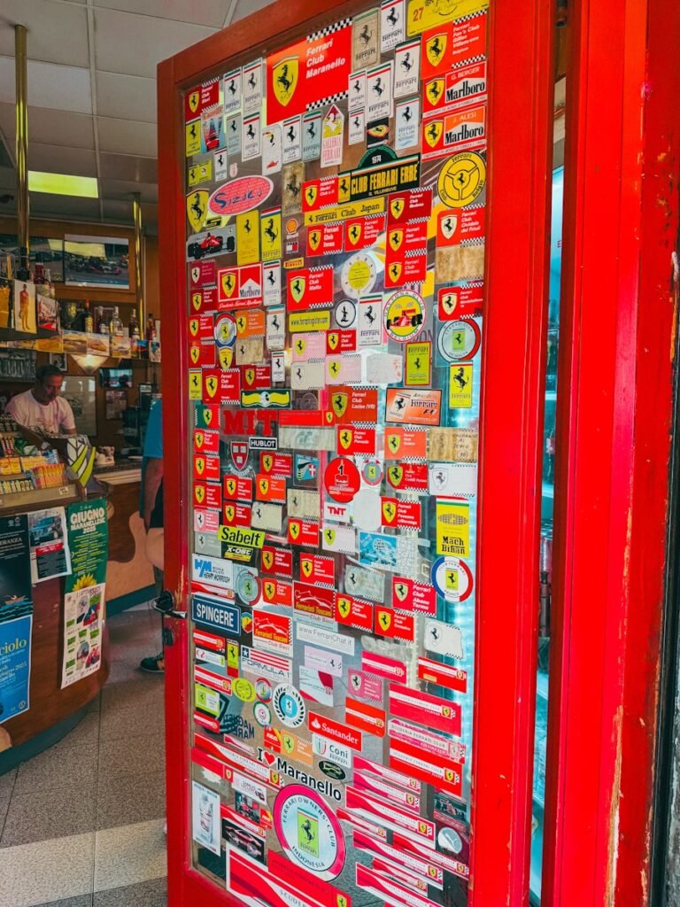 in decal quảng cáo